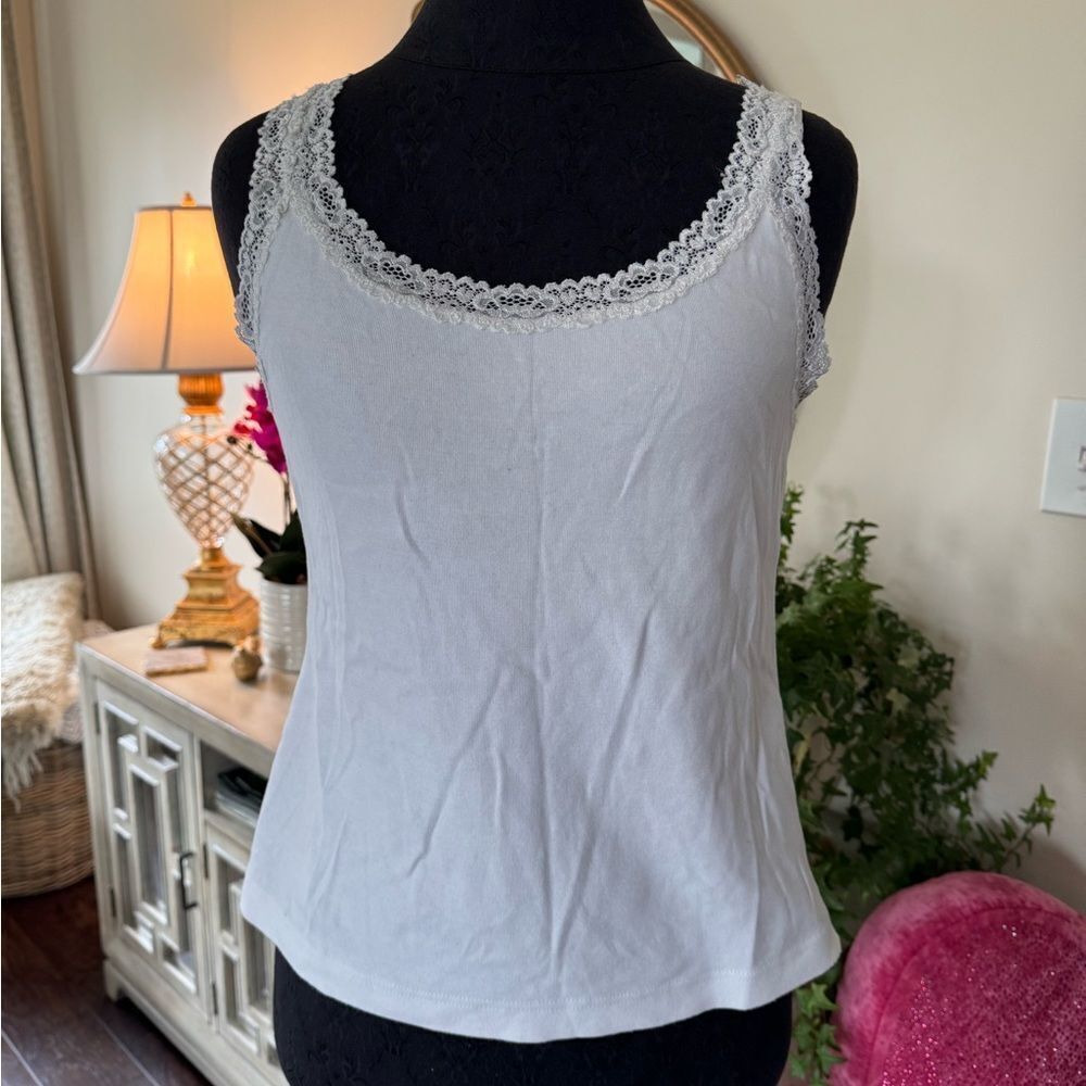 Chico’s white lacy tank top/camisole size 0